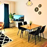 Apartment Central-modern, The Sunshine Near Mtu By Lakescape Fewos
