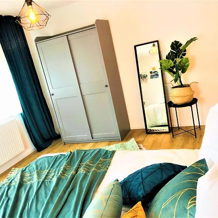 Central-modern, The Sunshine Near Mtu By Lakescape Fewos 아파트